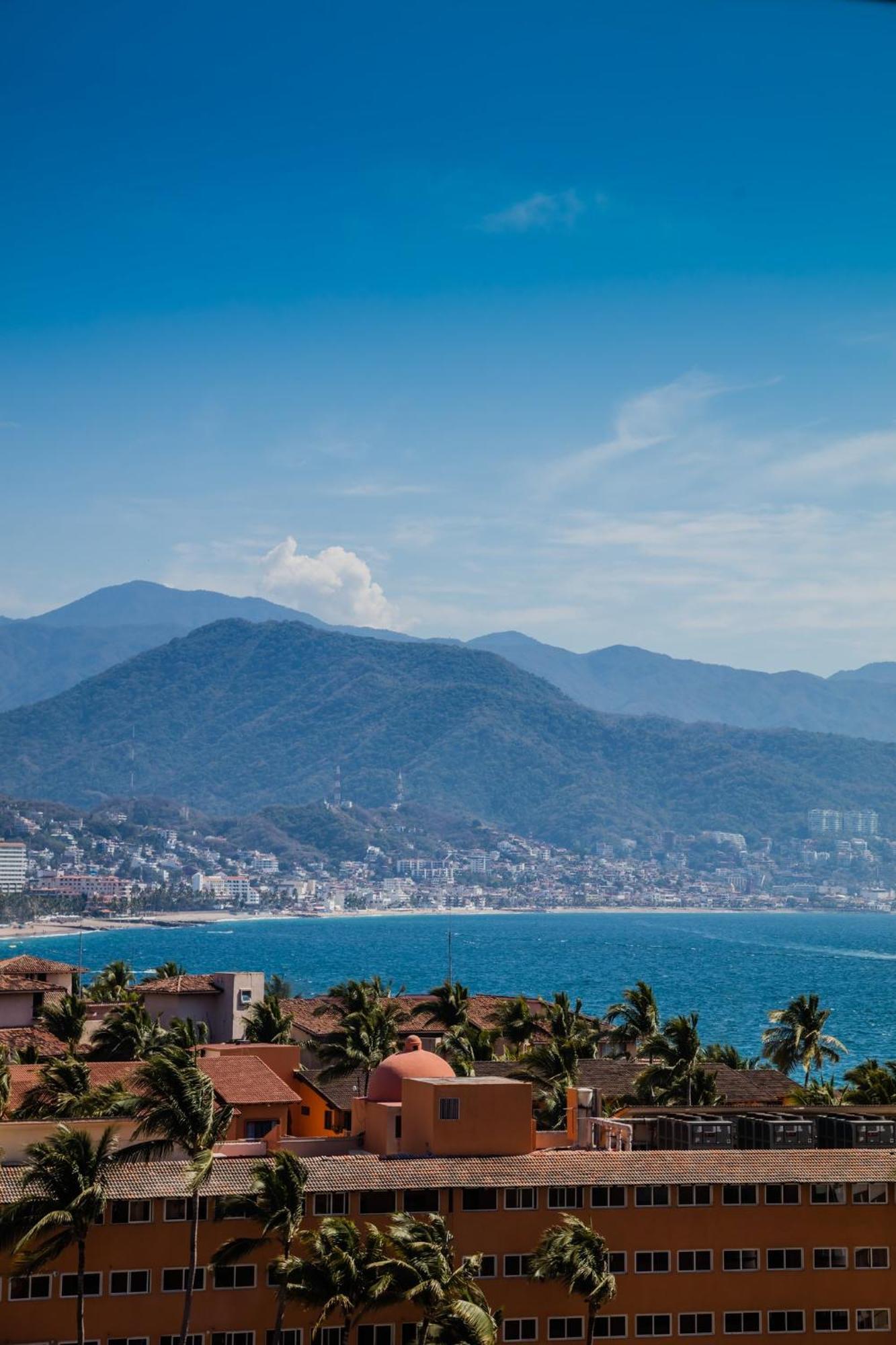 One Puerto Vallarta Aeropuerto Kültér fotó